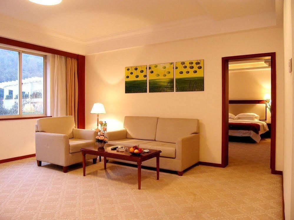 Dolton Resort Tongshenghu Чанша Экстерьер фото