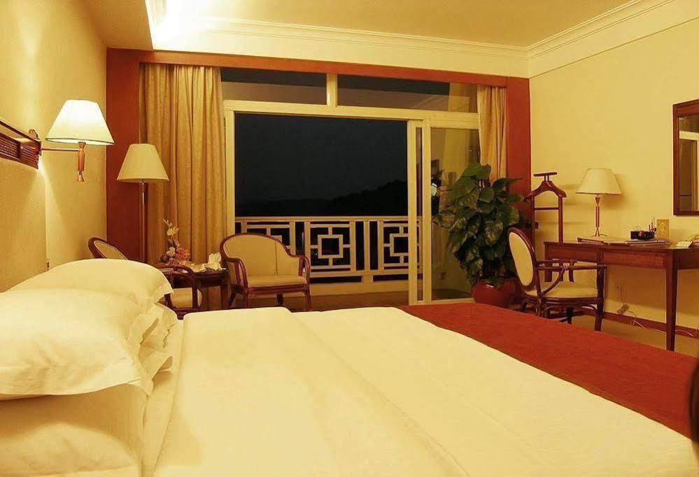 Dolton Resort Tongshenghu Чанша Экстерьер фото